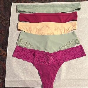 5 Victoria's Secret & Pink thong panties